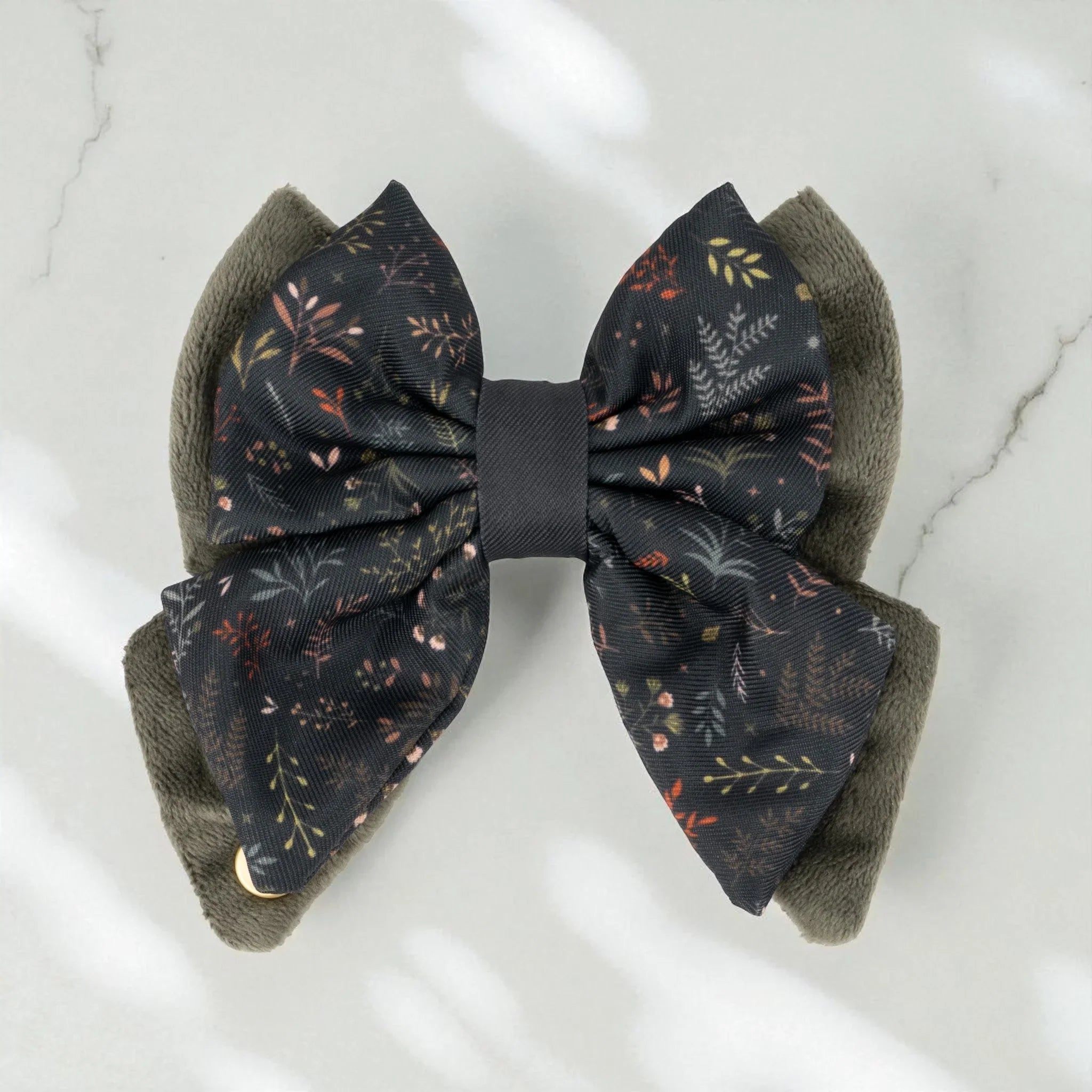 Wyld Cub - Dog Butterfly Bow Tie: Chiswick Ravenwood